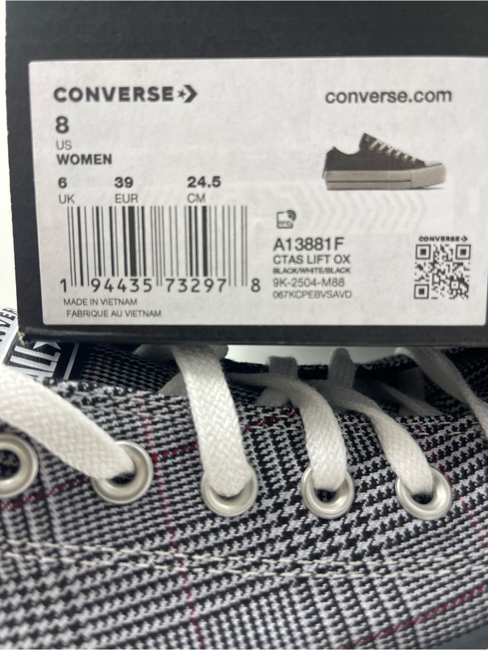 Converse A13881F CTAS LIFT OX
BLACK/WHITE/BLACK Platform Sneakers
 Plaid Low Top - Picture 16 of 16